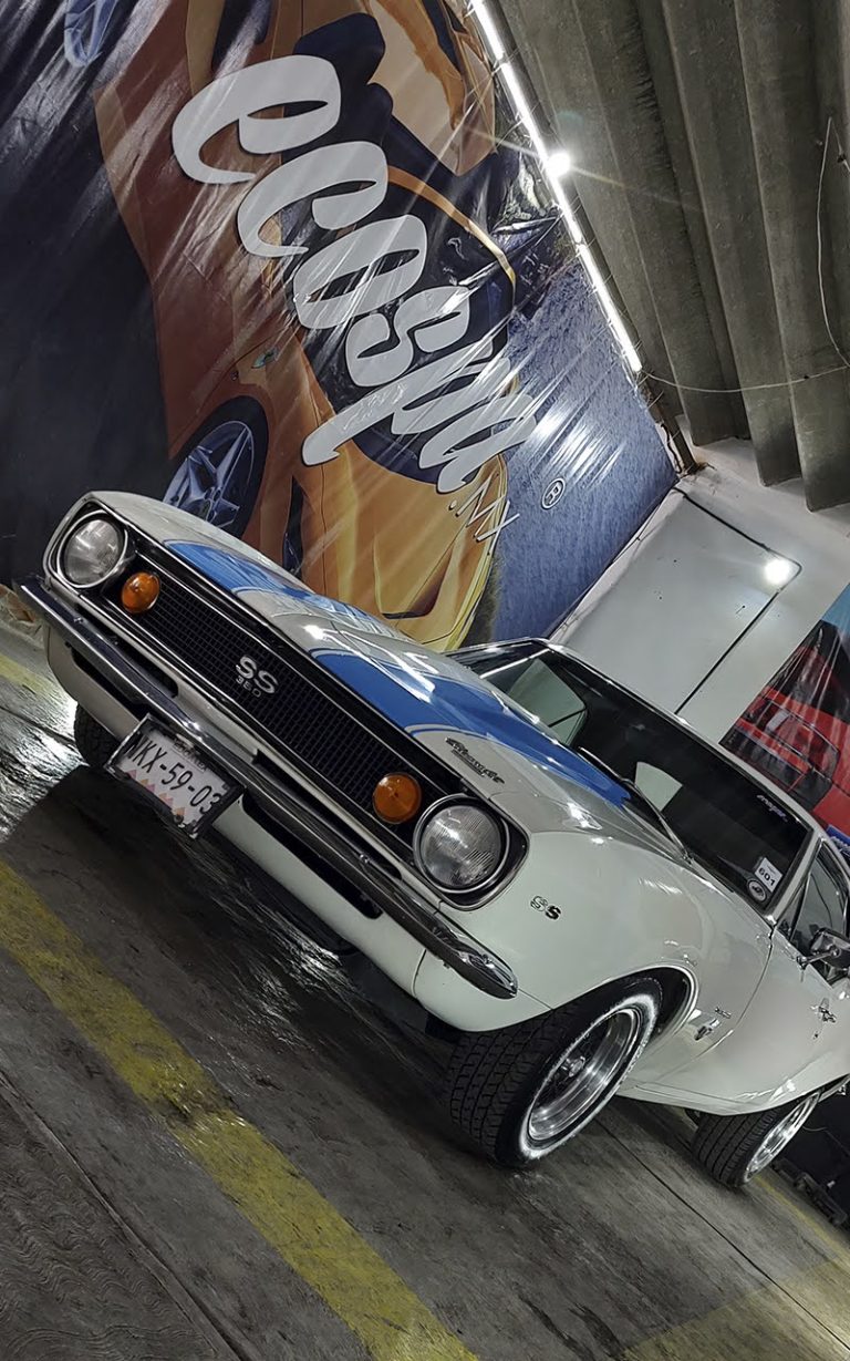 camaro ss auto antiguo detallado